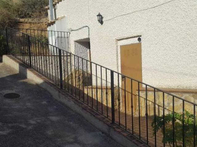 Casa en alquiler en Hinojares