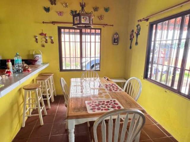 Casa alquiler en Colón