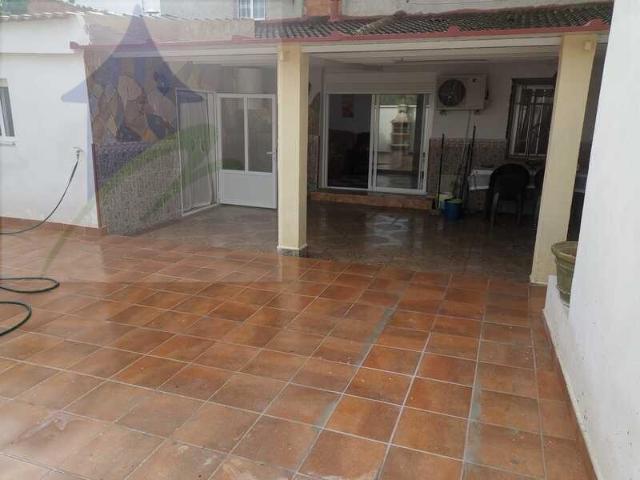 Casa en venta en Torreblascopedro, Andalucía
