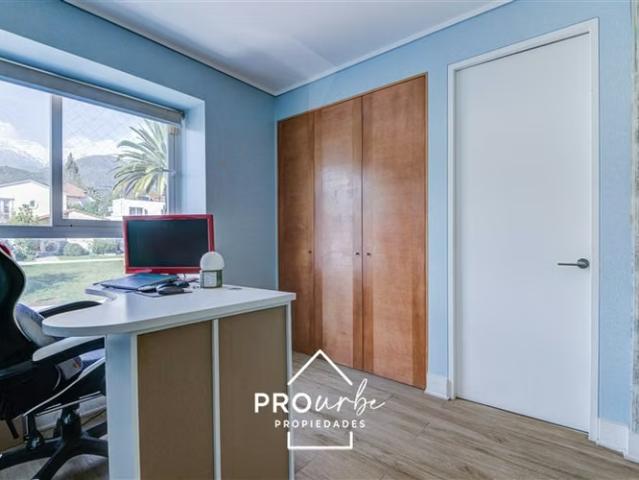 Casa en arriendo en La Reina, Metropolitana