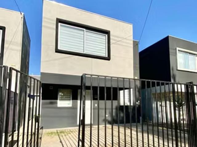 Casa en arriendo en Villa Rapa Nui, Quillota