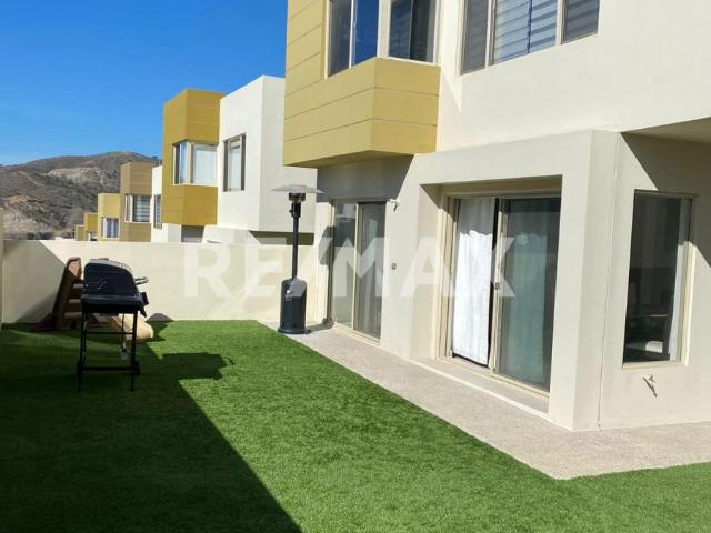 Casa en venta en Ensenada, Baja California