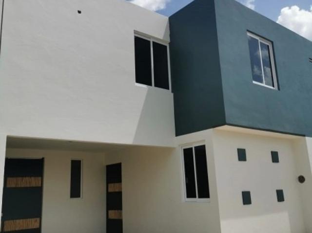 Casa en venta en Santa María Atzompa, Oaxaca
