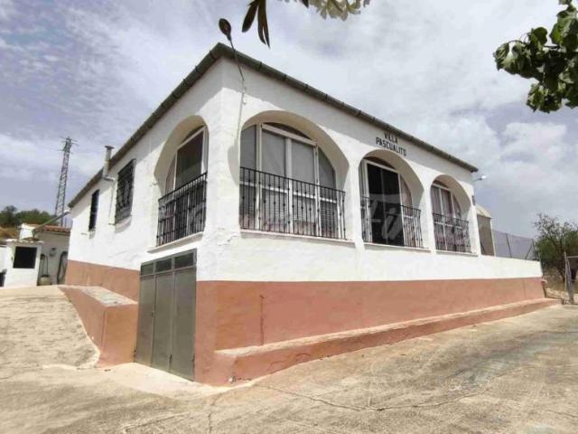 Casa Rural en venta en Montealegre Del Castillo, Castilla-La Mancha