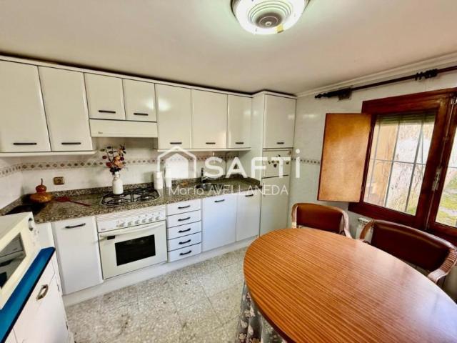 Casa Rural en venta en Toral De Los Guzmanes, Castilla y León