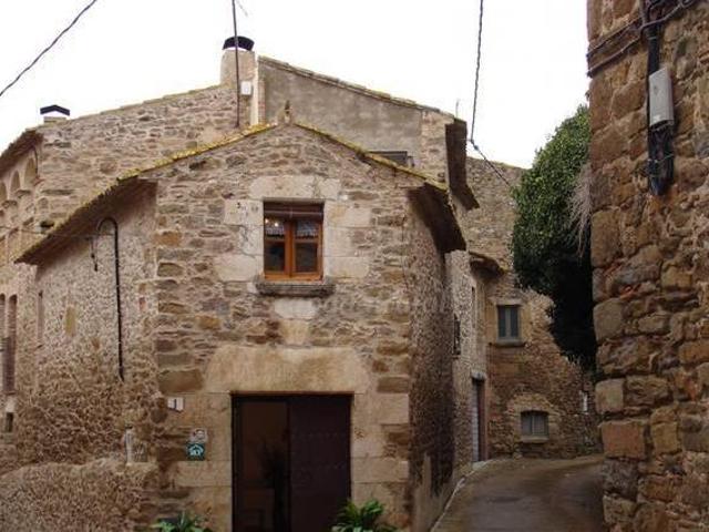 Casa en alquiler en Ullastret, Girona