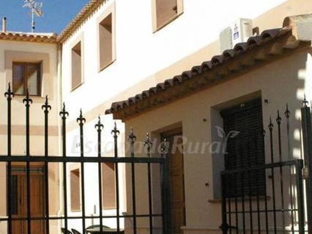 Casa en alquiler en Alcalá Del Júcar, Castilla-La Mancha