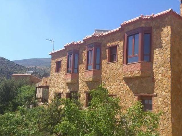 Casa en alquiler en Abrucena