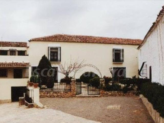 Casa en alquiler en Alpera, Castilla-La Mancha