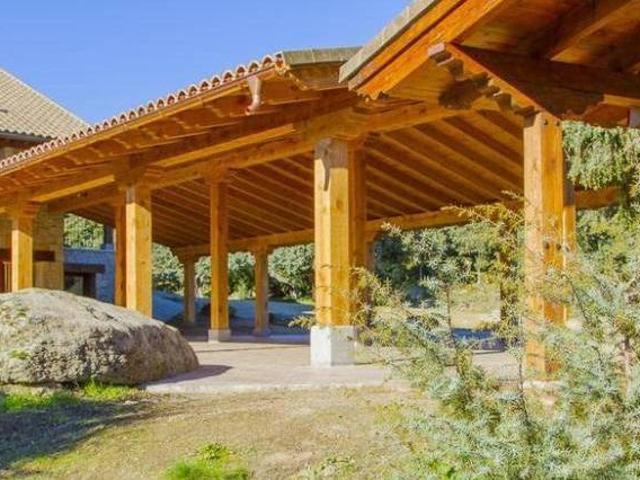 Casa en alquiler en Navaluenga, Castilla y León