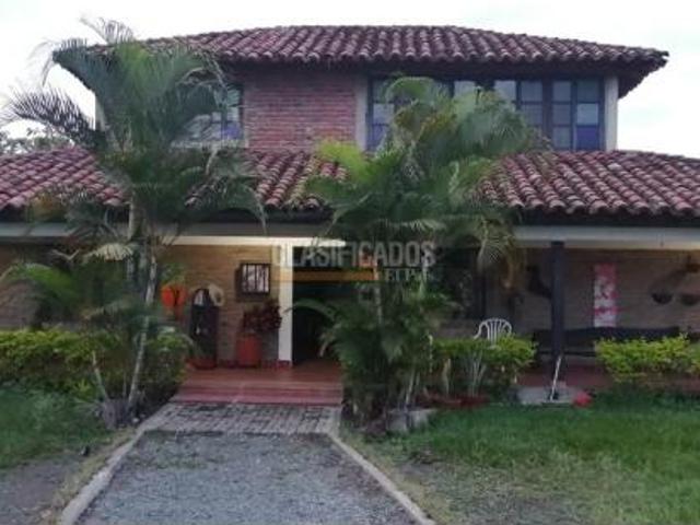 Casa en venta en Ginebra, Sur