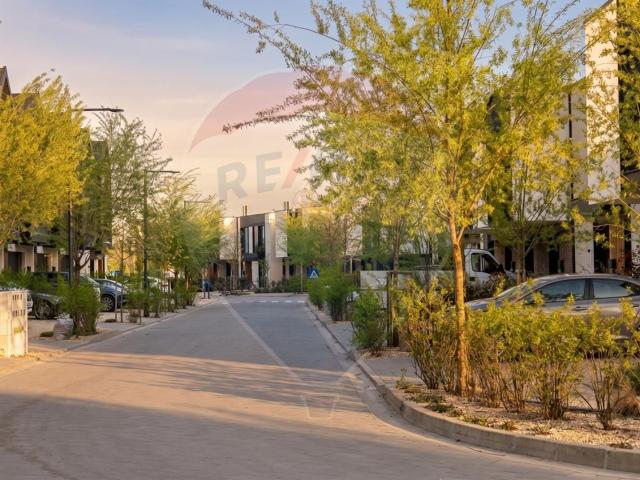 Casă vânzări în Tunari, București