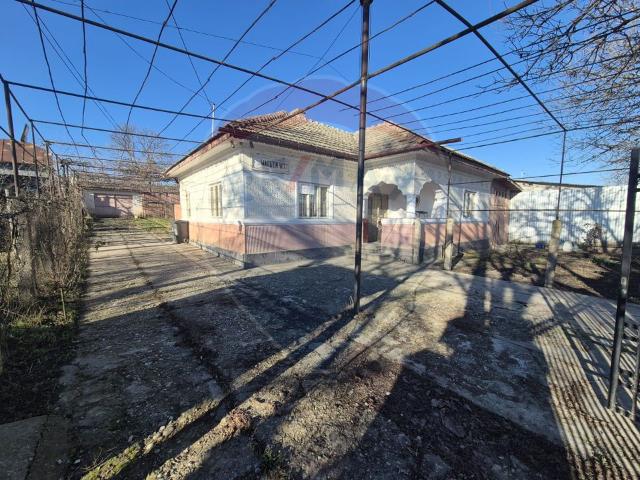 Casă vânzări în Parincea, Bacău