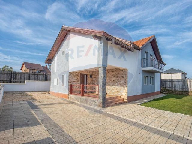 Casă vânzări în Bod, Brașov