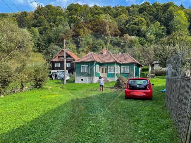 Casă vânzări în Moieciu De Jos, Brașov