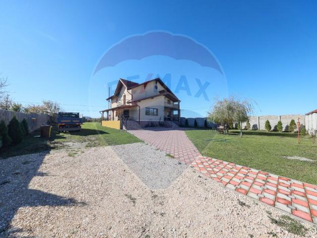 Casă vânzări în Sanpetru, Brașov