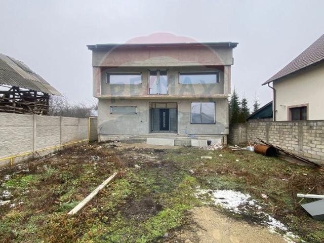 Casă vânzări în Dâmbovița