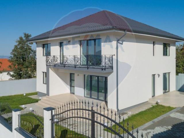 Casă vânzări în Sacele, Brașov