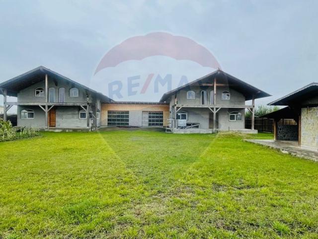 Casă vânzări în Sanpetru, Brașov