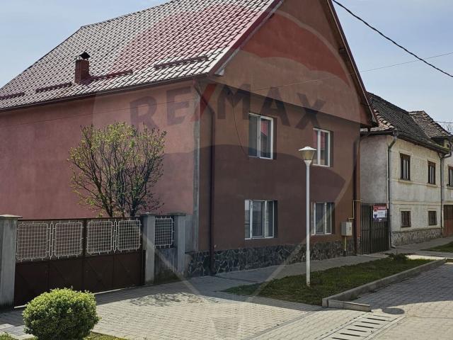 Casă vânzări în Darlos, Sibiu