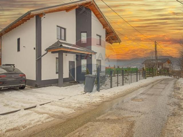 Casă vânzări în Bran, Brașov