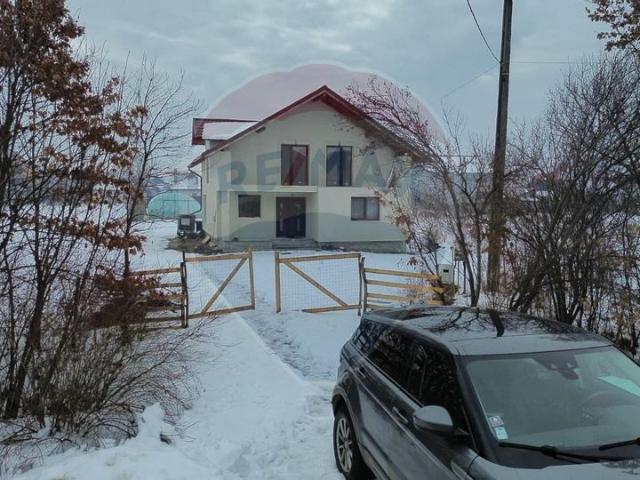 Casă vânzări în Finteusu Mic, Maramureș