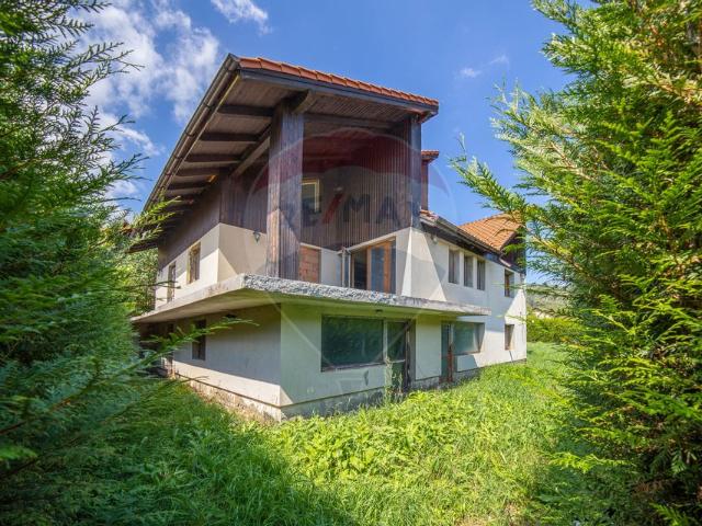 Casă vânzări în Moieciu De Jos, Brașov