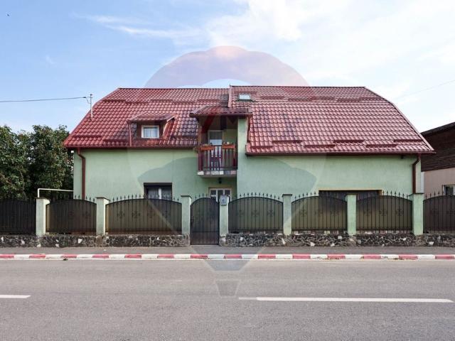 Casă vânzări în Sacele, Brașov