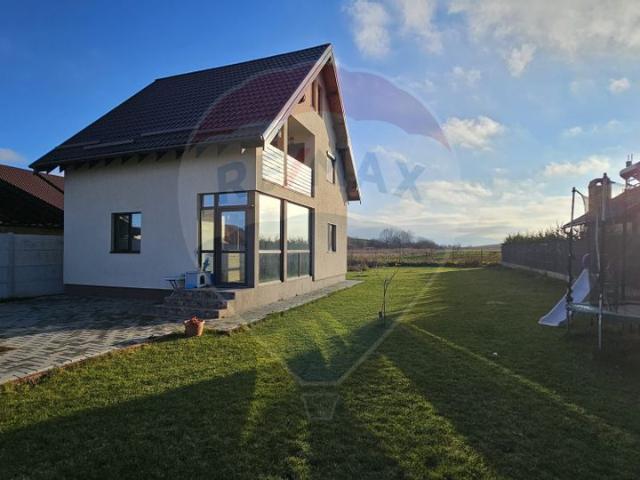 Casă vânzări în Bod, Brașov