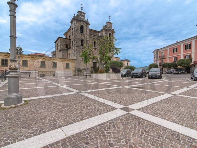 Villa Indipendente in vendita a Arce, Frosinone