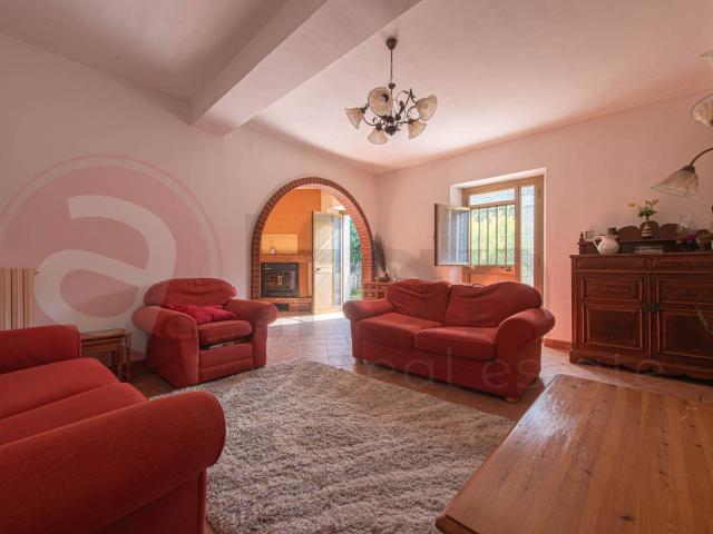 Villa Indipendente in vendita a Cività Falconara, Arpino