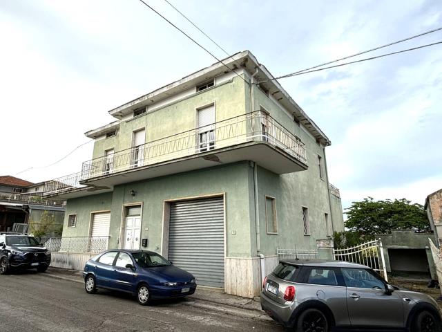 Villa Indipendente in vendita a Stella, Monsampolo del Tronto