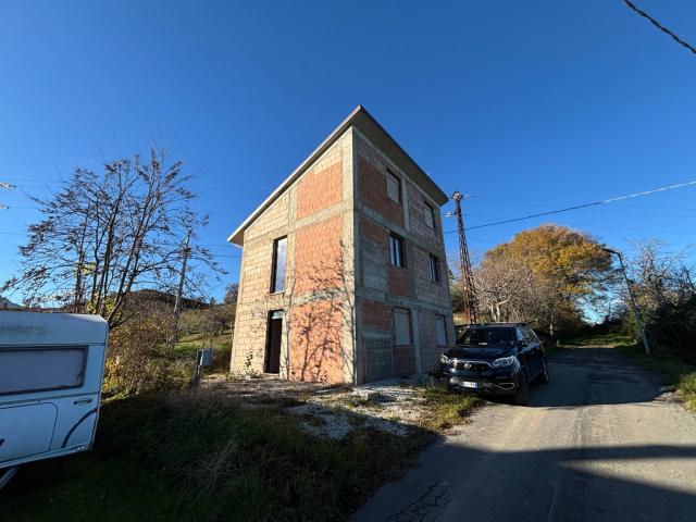 Villa Indipendente in vendita a Marche, Ascoli Piceno