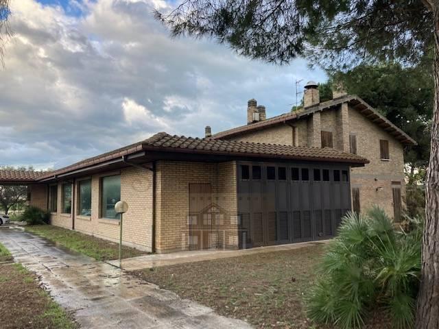 Villa Indipendente in vendita a Agraria, Marche