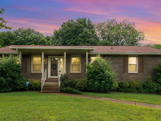 House for sale in Old Hickory