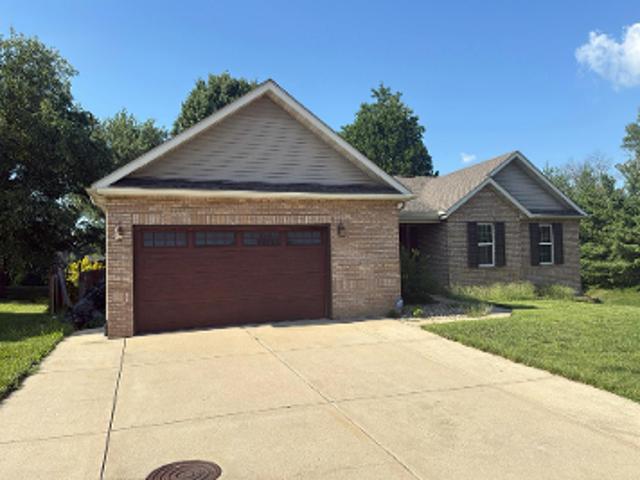 House for sale in Shiloh, Illinois