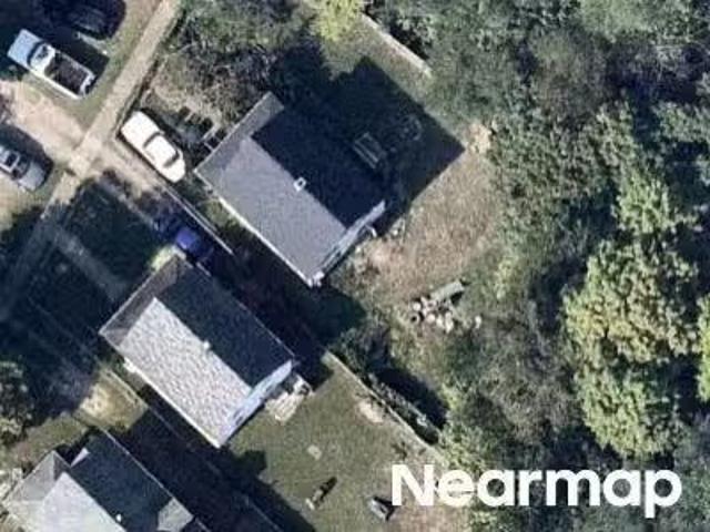 House for sale in Elyria