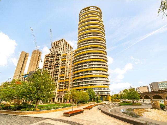 Apartment for rent in Silchester Estate, Greater London