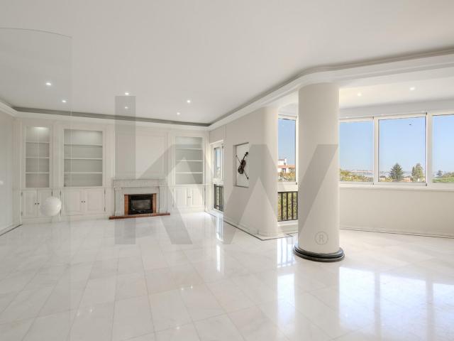 Apartamento alugar em Bairro do Rosário, Cascais