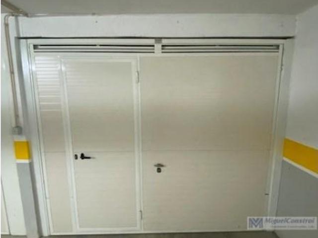 Garagem alugar em Cascais, Lisboa