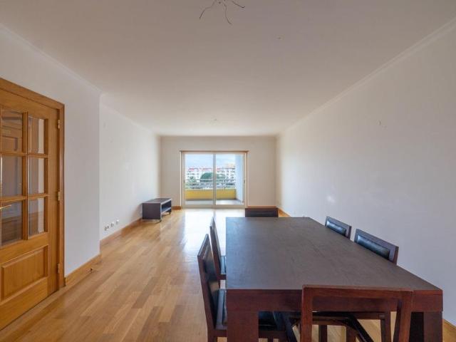 Apartamento alugar em Avencas, Cascais