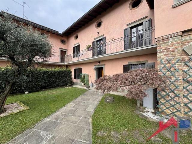Terreno in vendita a Pontida, Lombardia