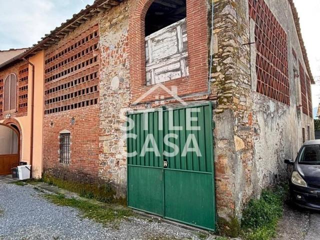 Rustico in vendita a Toringo, Capannori