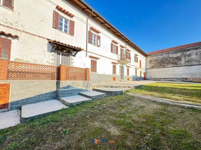 Rustico in vendita a Piemonte, Asti