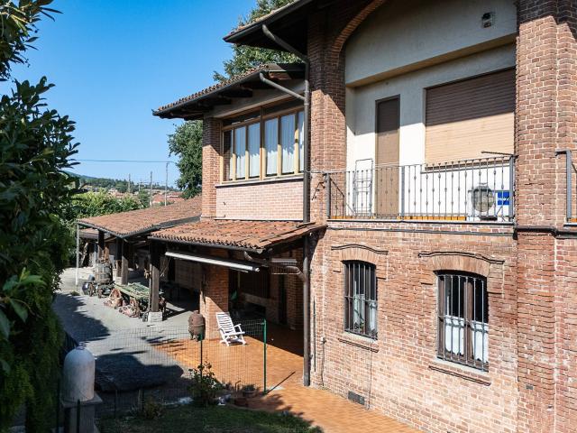 Rustico in vendita a Rossi, Moncalieri