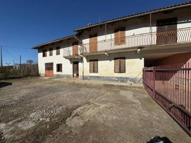 Rustico in vendita a Piemonte, Asti