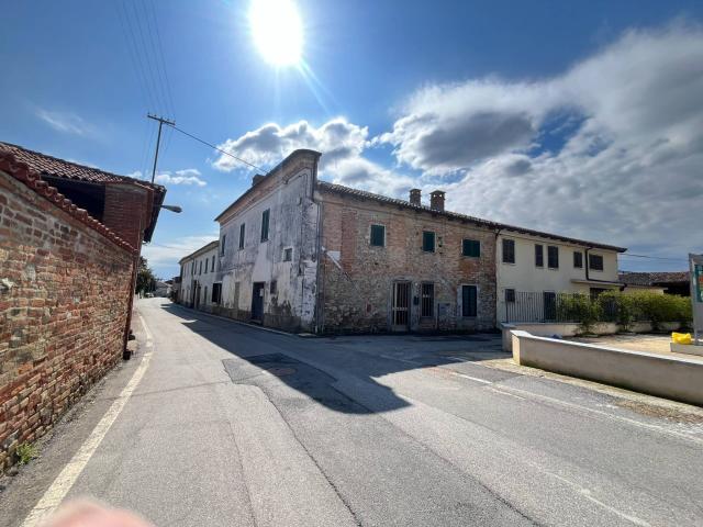 Rustico in vendita a Piemonte, Asti