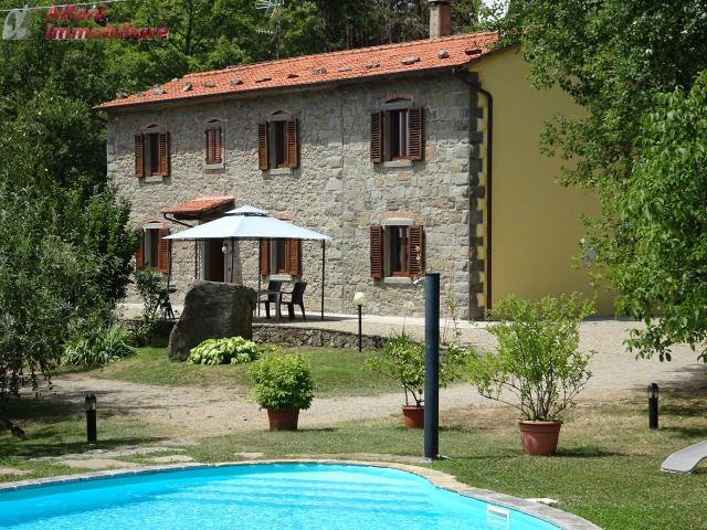 Villa Indipendente in vendita a Bibbiena, Toscana