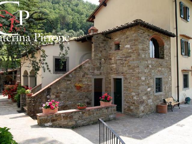 Rustico in vendita a Dicomano, Toscana