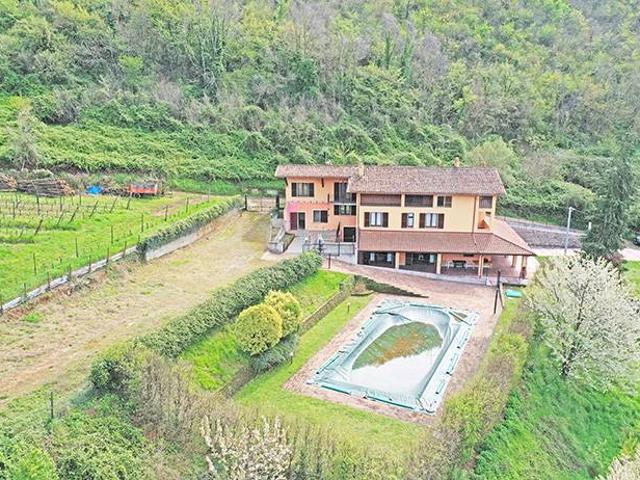 Rustico in vendita a Comunità montana del Sebino bresciano, Monticelli Brusati